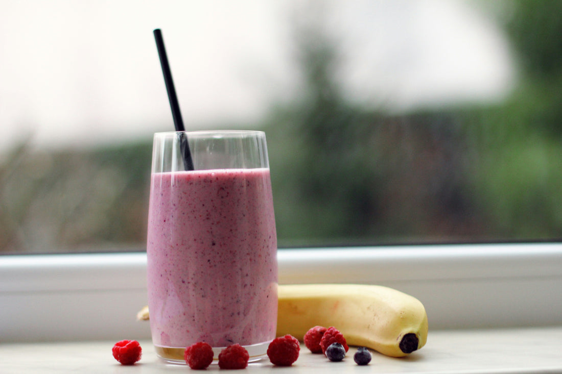 Make a hormone-nourishing smoothie with us!